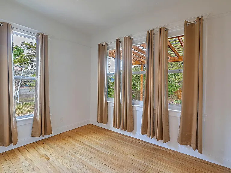 1010 Forrester St NW — Photo 26