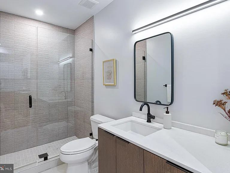 2525 Pennsylvania Ave NW #303 — Photo 26