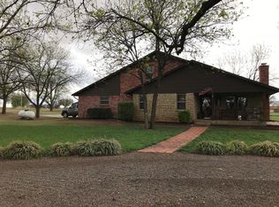820 SE 5th St, Tipton, OK 73570