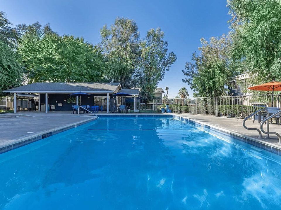 ENJOY THE CALIFORNIA SUN!