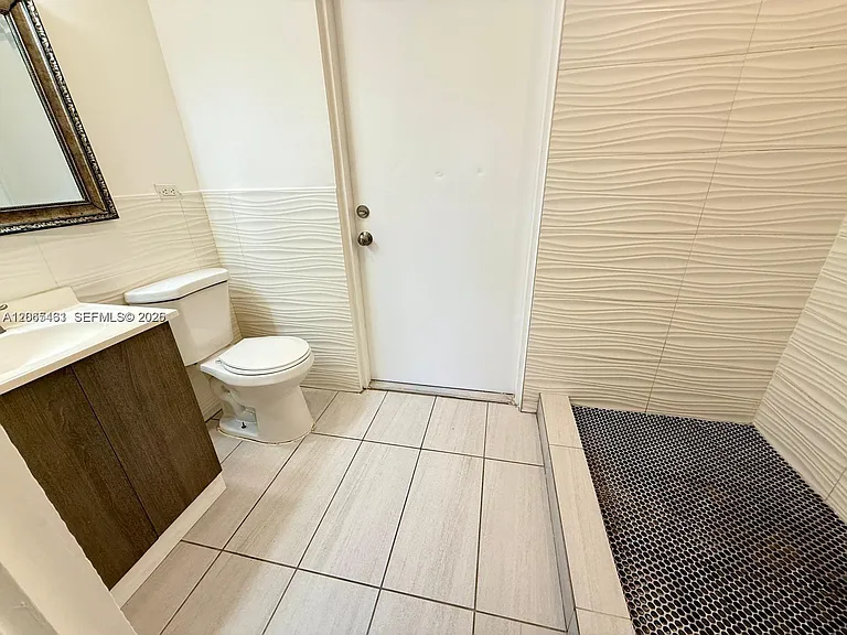 2240 N 57th Way — Photo 11