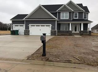 2642 Lourash Dr, Decatur, IL 62521