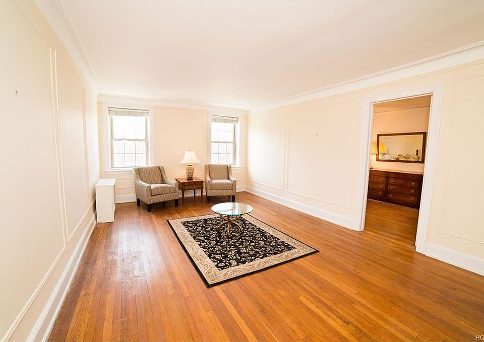 1st image of 6 Alden Pl APT 3C