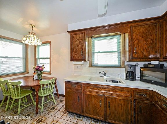 5th image of 3522 Elder Ln