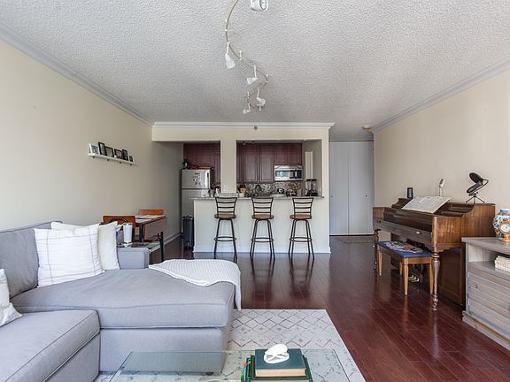 4th image of 200 N Dearborn St Unit 2507