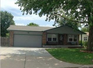 138 S Ranger Ave, Haysville, KS 67060