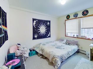 44 Belchertown Rd APT 2C, Amherst, MA 01002