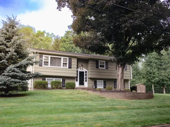 7 Brentwood Drive, New City, NY 10956