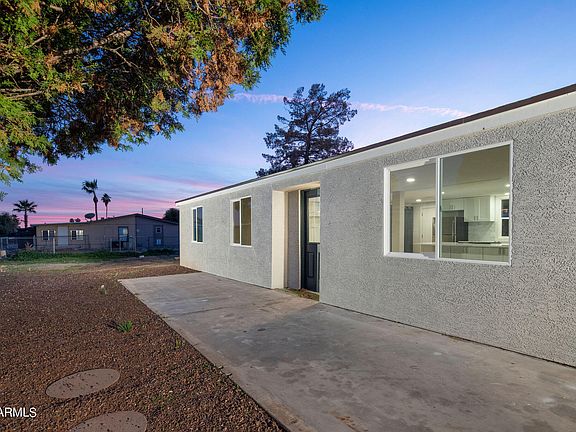 3rd image of 7643 E FARMDALE Avenue