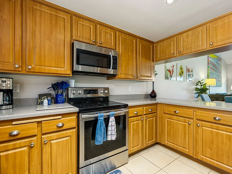 56 La Ronda Dr — Photo 9