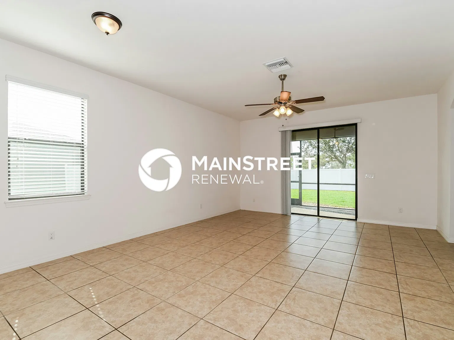 1218 SW 24th St — Photo 3