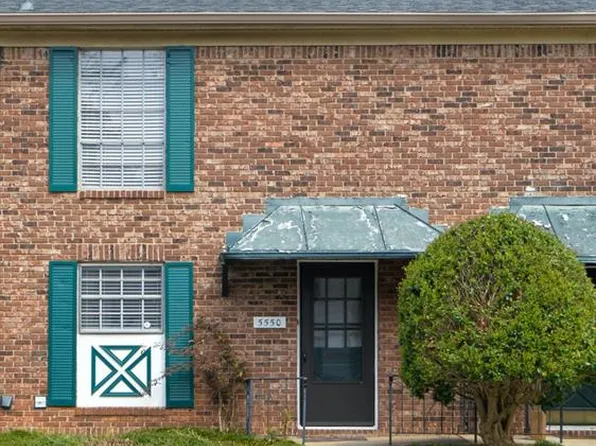 5550 Kingsport Dr, Sandy Springs, GA 30342