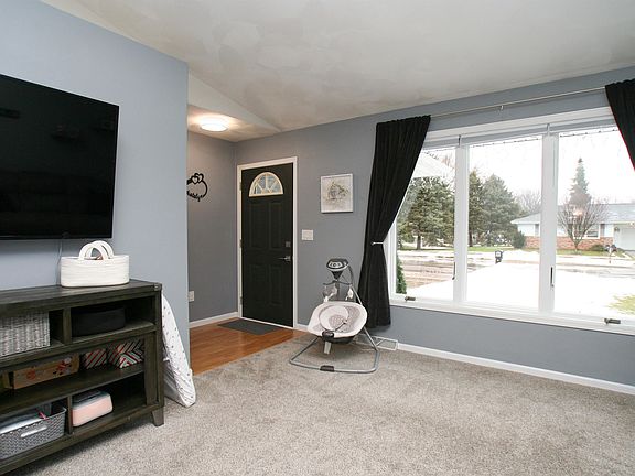 2nd image of 3618 La Mancha Dr