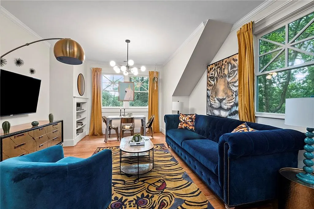 2 bed, 1.0 bath, 750 sqft, $3,200 — Photo 1