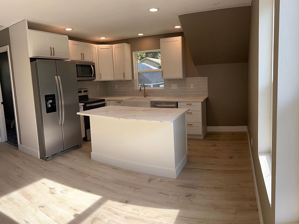 1st image of 1215 Union Ave #B