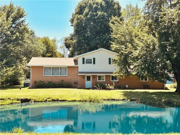 13463 Berlin Station Rd, Berlin Center, OH 44401