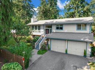 19221 58th Ave NE, Kenmore, WA 98028