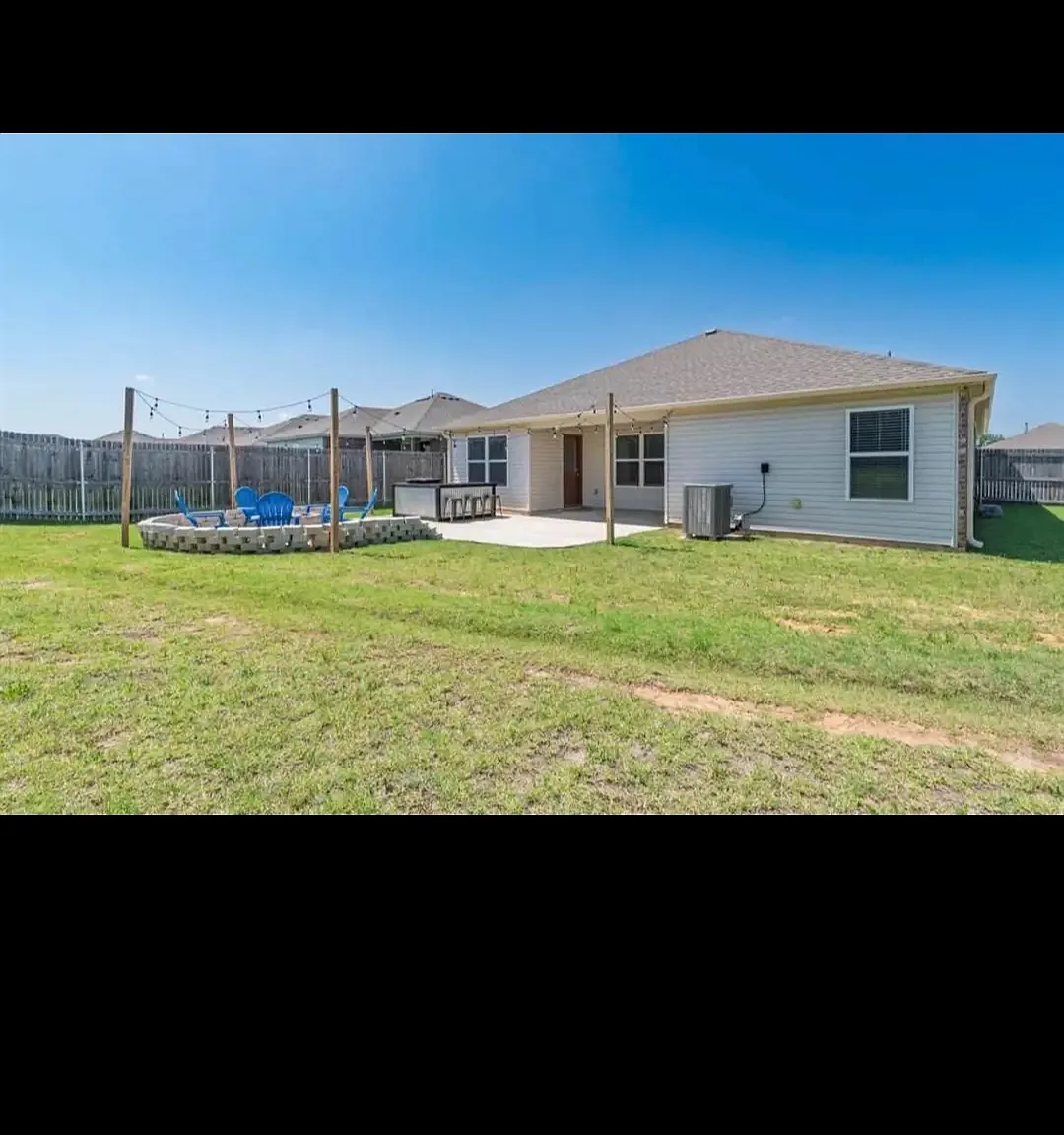 4 bed, 1691 sqft, $2,150 — Photo 2