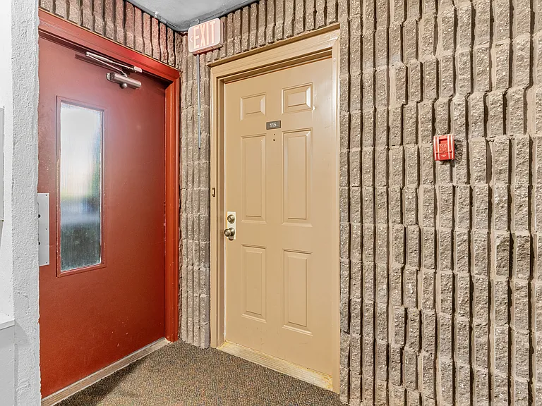 115 Leedom Way — Photo 4