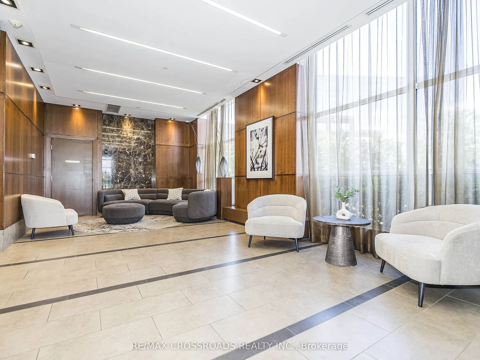 2 bed, $2,300 — Photo 4