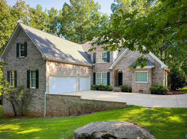 31 Mountain Oak Trl, Somerville, AL 35670