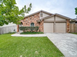 112 Amistad Blvd, Universal City, TX 78148