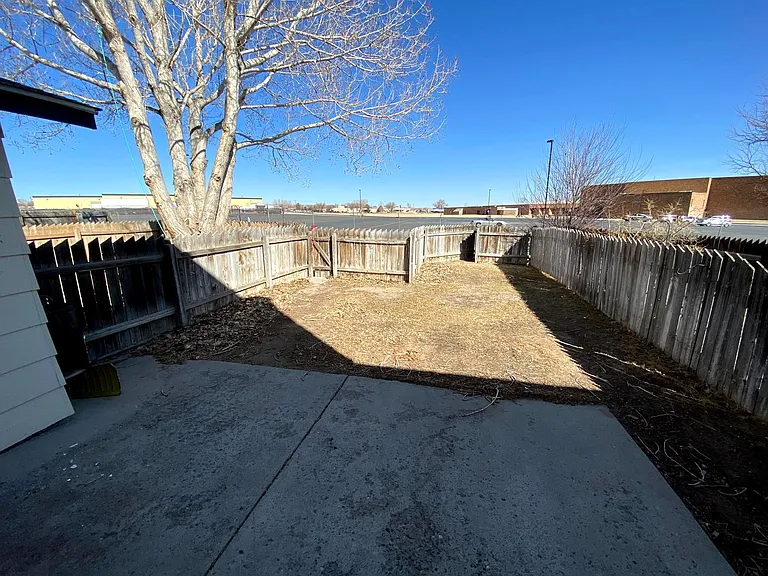 2110 Prairie Rd — Photo 45