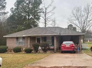 108 Millennium Dr, Aberdeen, MS 39730