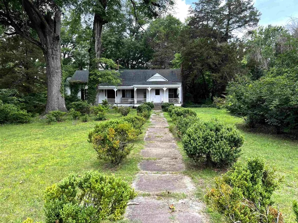 320 4th St, La Grange, TN 38046