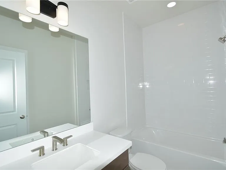 1208 Waterfall Ct — Photo 22