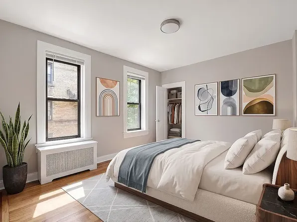 225 Parkside Avenue image 1 of 2