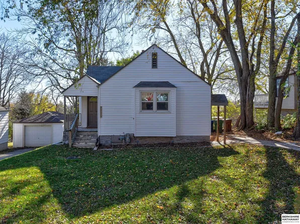 303 W 19th Ave, Bellevue, NE 68005