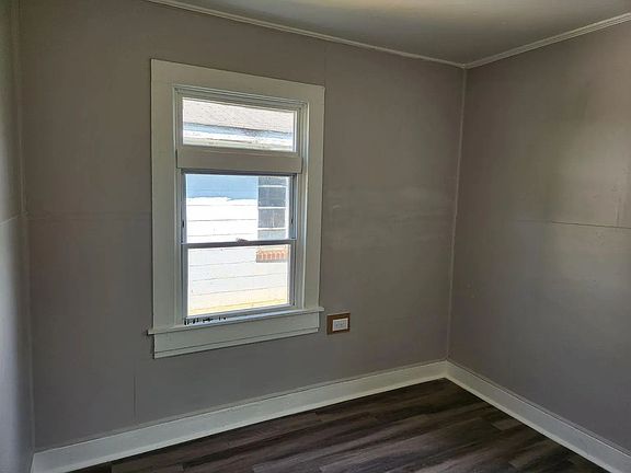 5th image of 408 Sims St