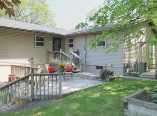 520 4th St S, Cannon Falls, MN 55009
