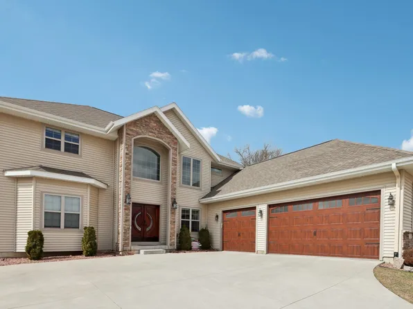 2820 Bluebird Dr, Portage, WI 53901