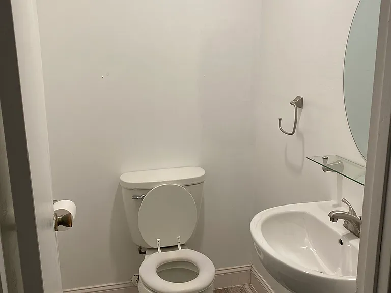 508 Westland Dr — Photo 7