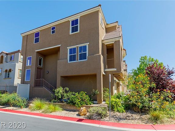 3rd image of 10462 Mandolina Hills St