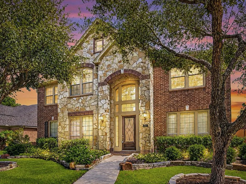 3927 Bowie Bend Ln