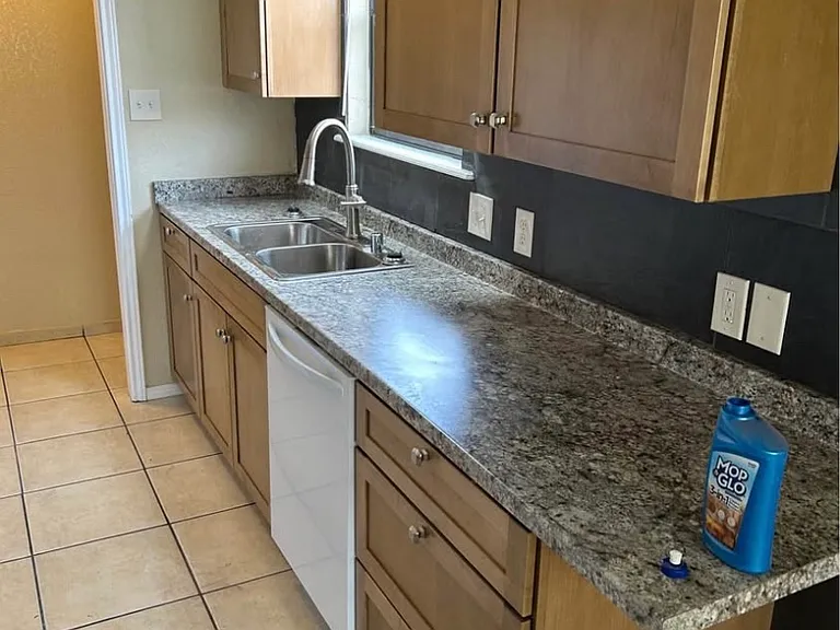 3606 Basswood Dr — Photo 6