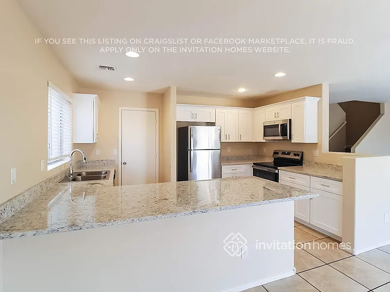10821 W Taft St — Photo 5