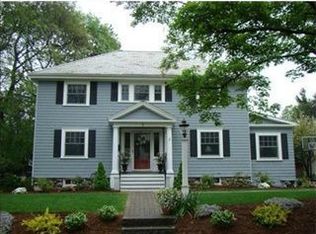 3 Carisbrooke St, Andover, MA 01810
