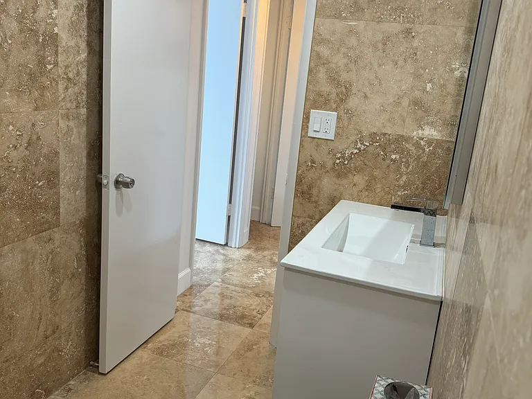 5 Island Ave #15K — Photo 11