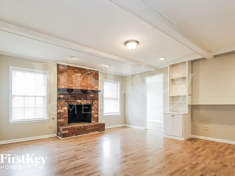 3854 Waterfall Dr — Photo 3