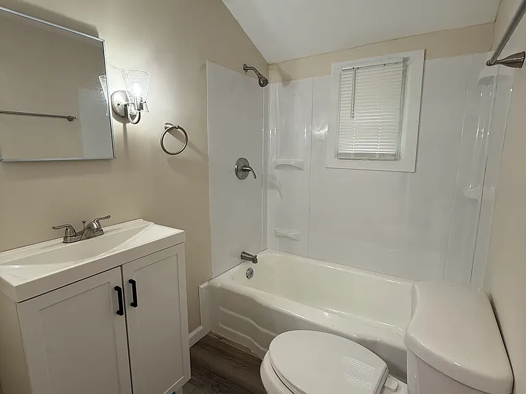 1786-1794 McNary Blvd #1 — Photo 7