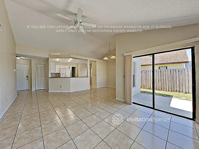 5473 Friarsway Dr — Photo 3