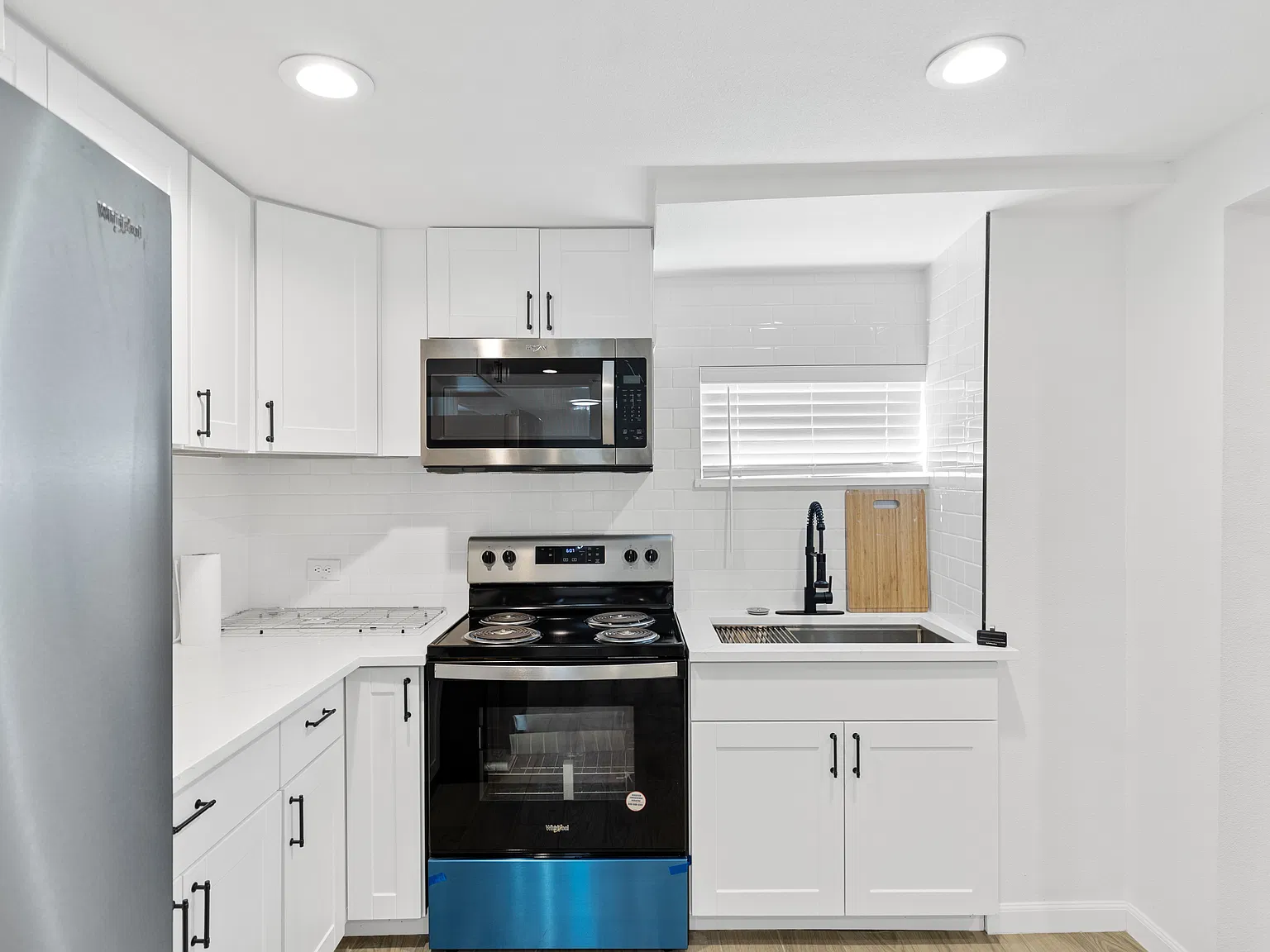 3 bed, 1147 sqft, $2,100 — Photo 2