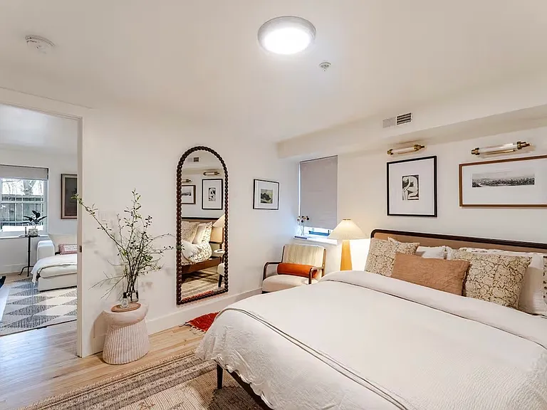 25 E Main St #1 — Photo 9