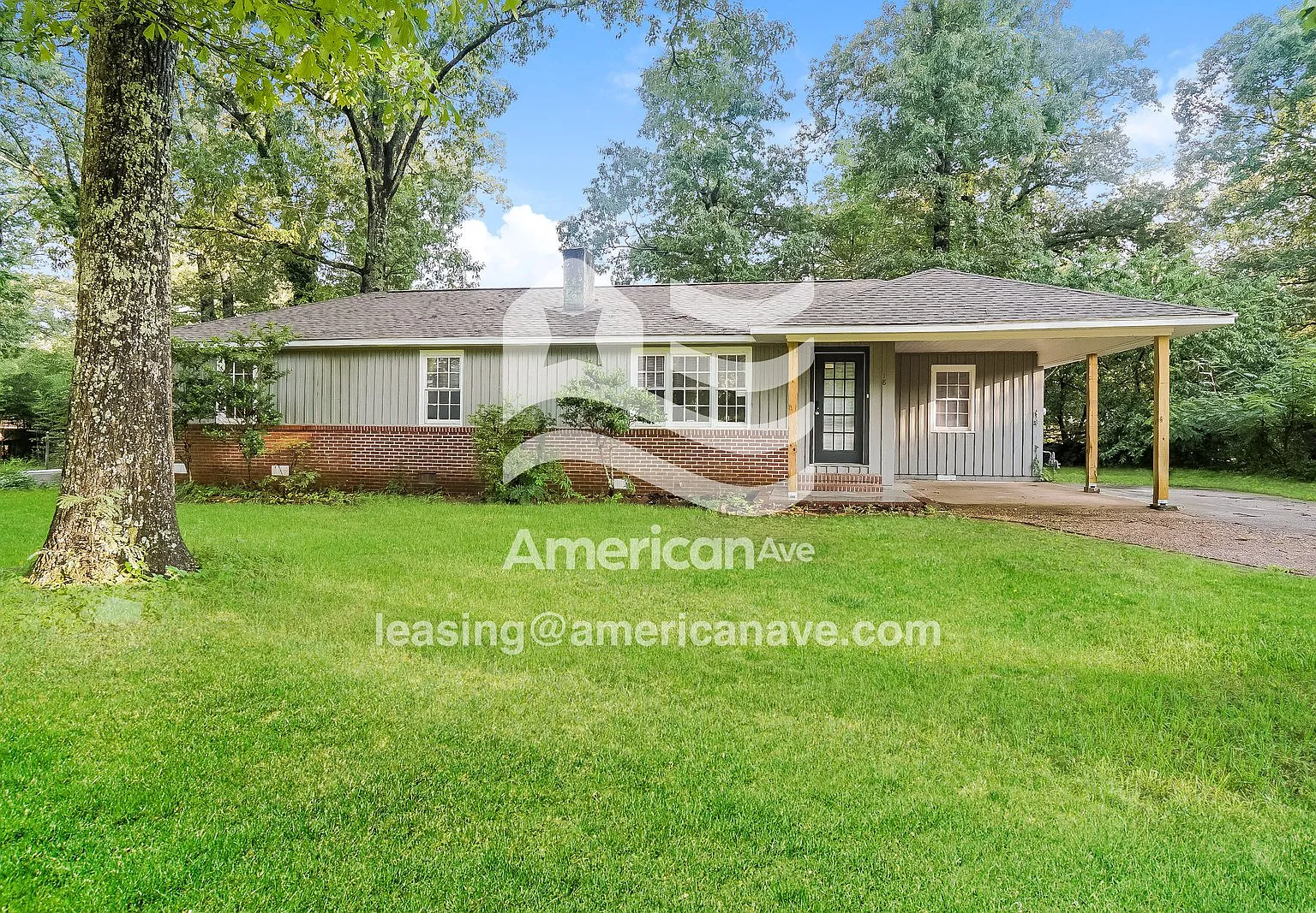 4 bed, 2.0 bath, 1404 sqft, $1,565 — Photo 1