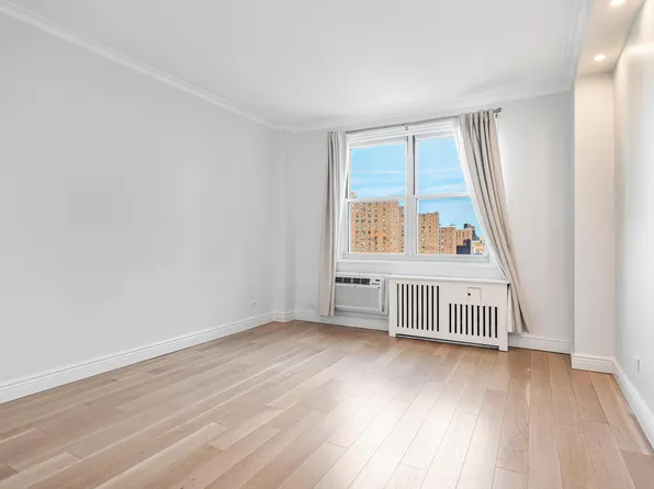 1270 5th Avenue image 16 of 23