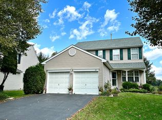47 Clydesdale Dr, Burlington, NJ 08016